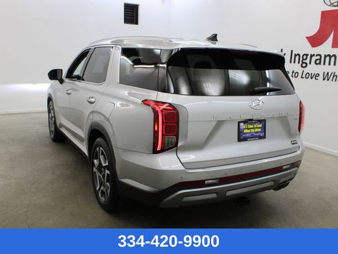 Used 2023 Hyundai Palisade SEL w/ Premium Package image 2