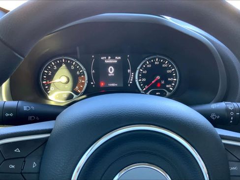 Used 2021 Jeep Renegade Sport image 23