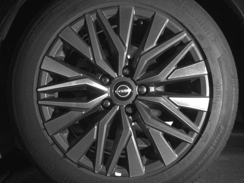 Used 2025 Nissan Altima 2.5 SV image 11