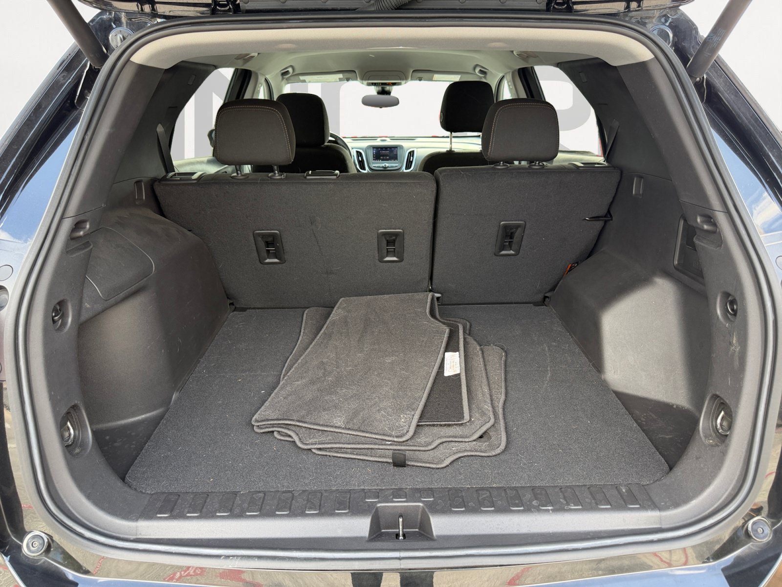 Used 2024 Chevrolet Equinox LT FWD image 11