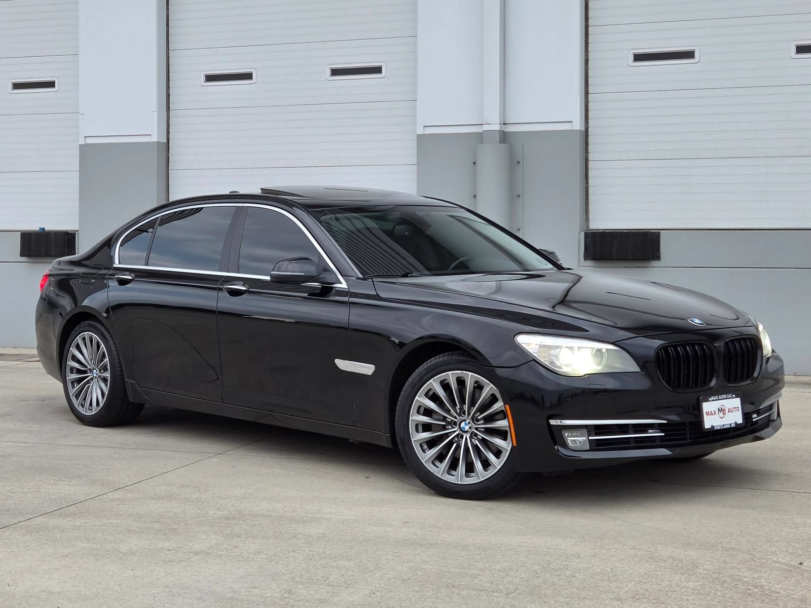 Used 2015 BMW 740Li RWD image 1