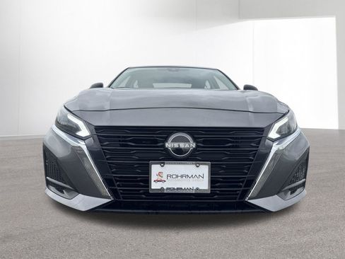 Used 2024 Nissan Altima 2.5 SV image 37