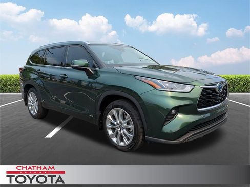 Used 2024 Toyota Highlander Limited AWD/4WD image 1