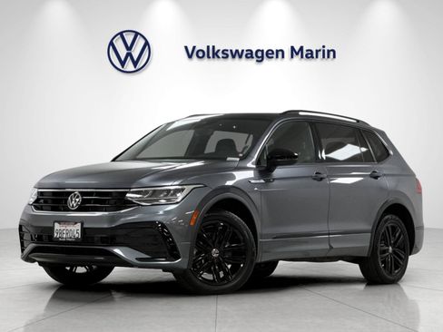 Used 2022 Volkswagen Tiguan SE R-Line FWD image 1