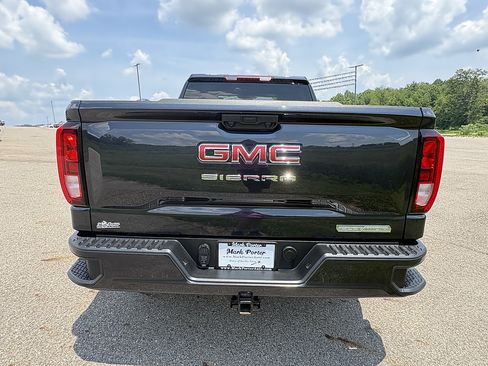 Used 2025 GMC Sierra 1500 Elevation AWD/4WD image 4