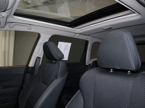 Used 2022 Subaru Forester Premium image 34