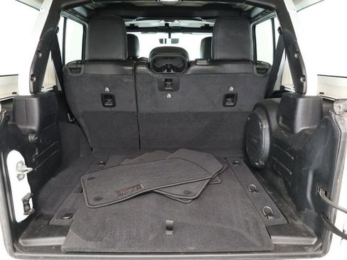 Used 2021 Jeep Wrangler Unlimited Rubicon image 18