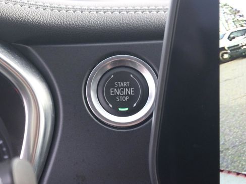 Used 2023 Chevrolet Blazer LT image 31