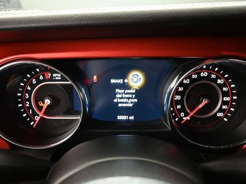 Used 2021 Jeep Gladiator Rubicon AWD/4WD image 5
