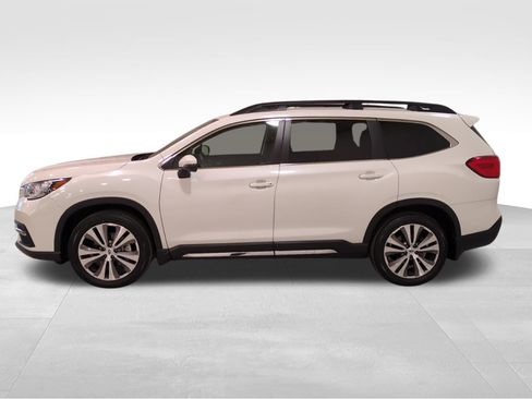 Certified 2022 Subaru Ascent Limited w/ Technology Package image 8