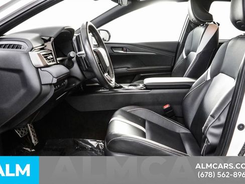 Used 2025 Toyota Camry SE image 16