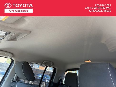 Used 2015 Nissan Frontier PRO-4X image 30