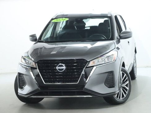 Certified 2024 Nissan Kicks SV image 4
