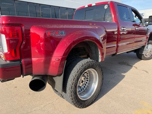 Used 2019 Ford F350 Platinum w/ Platinum Ultimate Package AWD/4WD image 3