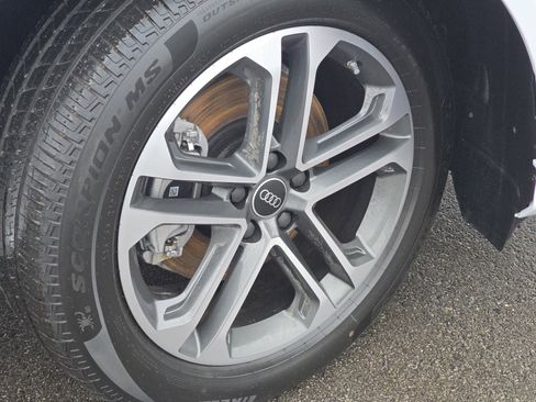 New 2025 Audi Q5 Premium image 15