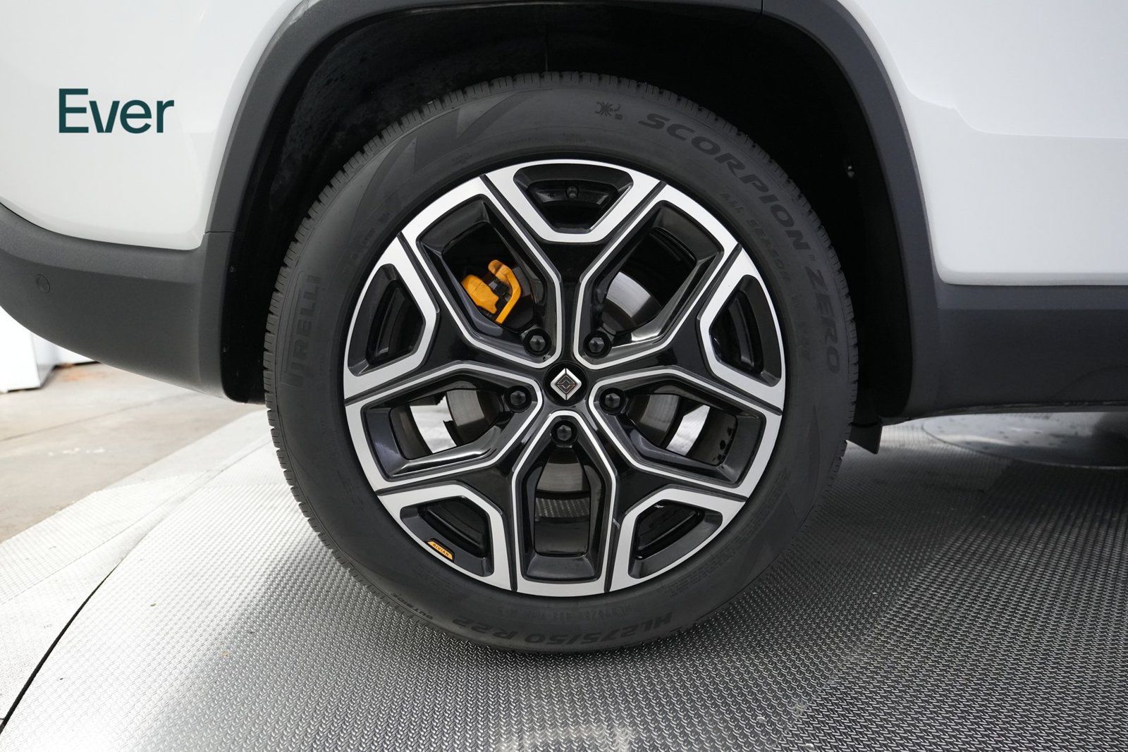 Used 2023 Rivian R1S Adventure Quad AWD/4WD image 21