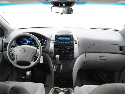 Used 2006 Toyota Sienna LE AWD/4WD image 14