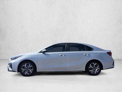 Used 2021 Kia Forte LXS image 9