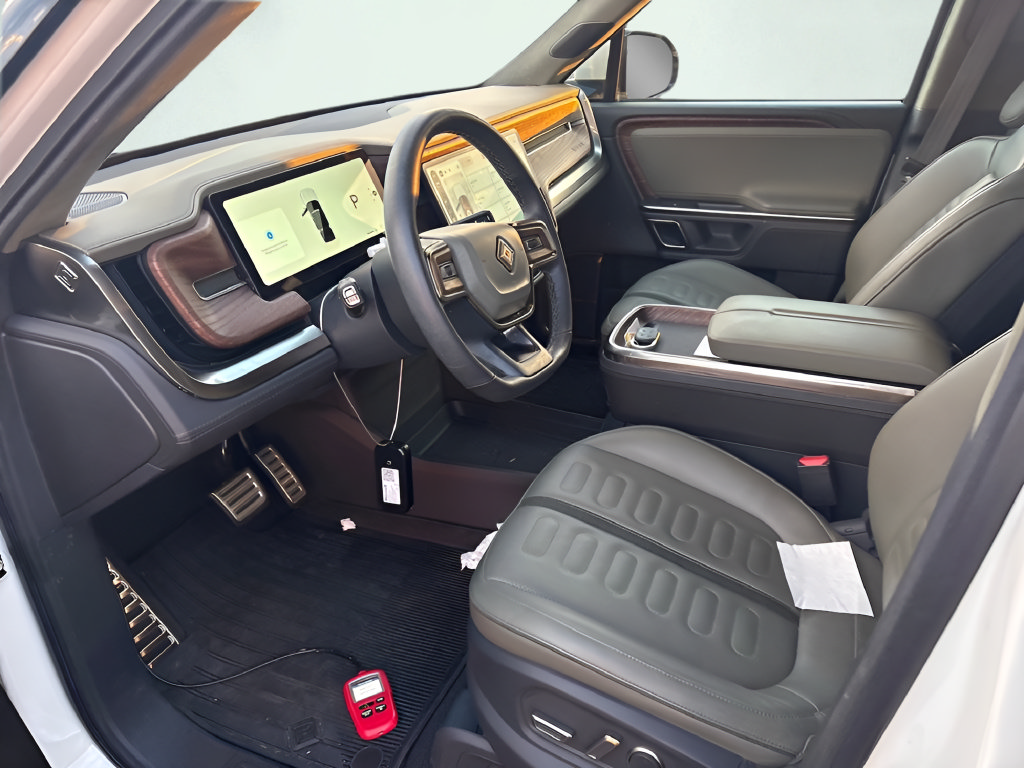 Used 2023 Rivian R1S Adventure Quad AWD/4WD image 6