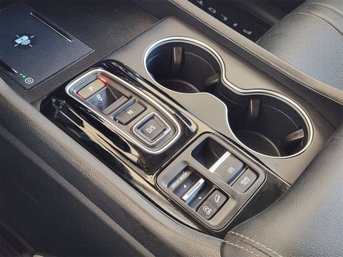 Used 2025 Honda Pilot Elite image 19