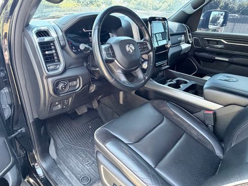 Used 2023 RAM 1500 Laramie AWD/4WD image 10