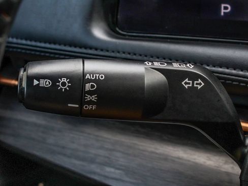 Used 2024 Nissan Ariya AWD image 27