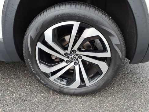 Used 2022 Volkswagen Atlas SEL AWD/4WD image 9