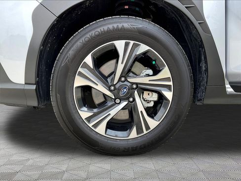 Used 2024 Subaru Crosstrek 2.0i Premium AWD/4WD image 34
