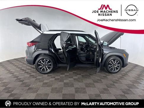 Used 2023 Chevrolet TrailBlazer ACTIV w/ Sun and Liftgate Package FWD image 13