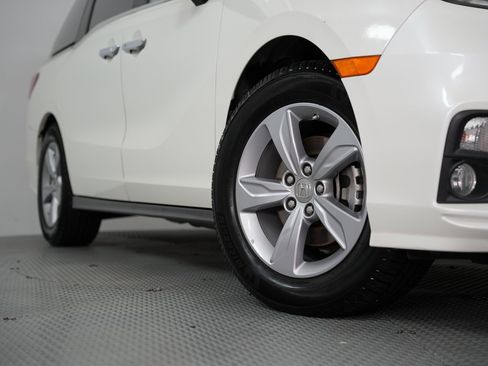 Used 2018 Honda Odyssey EX-L image 18