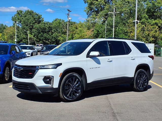 Used 2023 Chevrolet Traverse RS AWD/4WD image 1