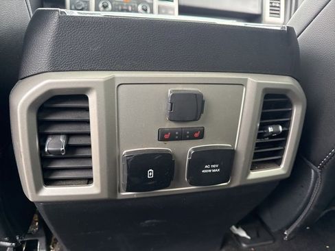 Used 2020 Ford F150 Lariat w/ Equipment Group 502A Luxury image 11