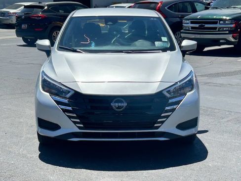 Used 2025 Nissan Versa SV FWD image 8