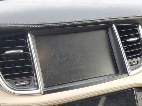 Used 2019 INFINITI QX50 Essential w/ Premium Audio Package image 23