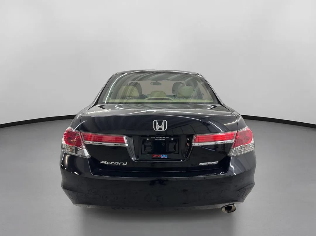 Used 2011 Honda Accord SE image 8