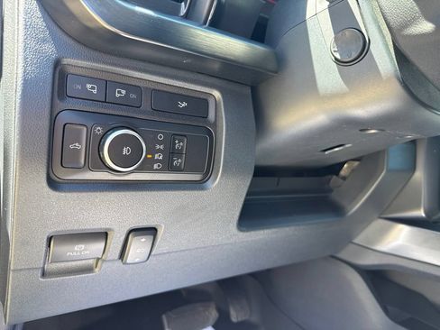 Used 2024 Ford F350 Lariat w/ Lariat Ultimate Package AWD/4WD image 13