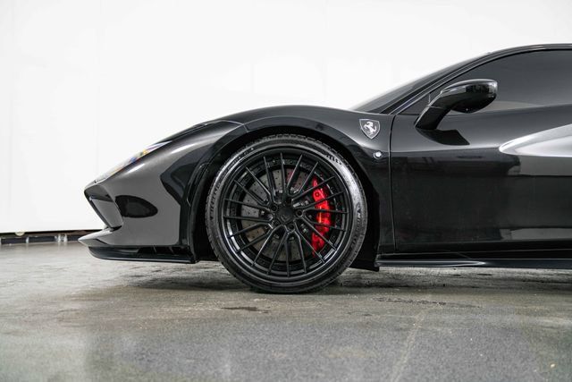 Used 2022 Ferrari F8 Tributo RWD image 12