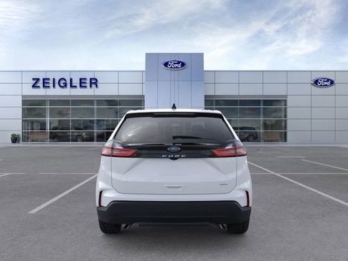 New 2024 Ford Edge SE image 5