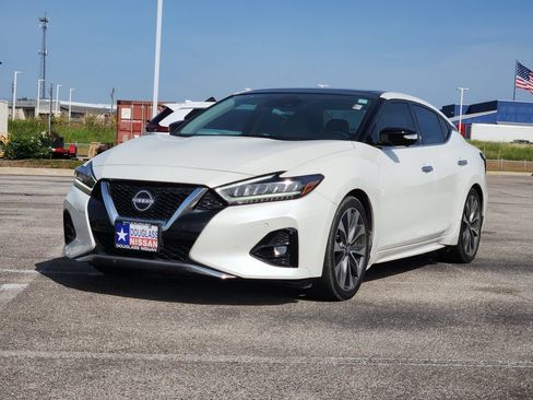 Used 2023 Nissan Maxima Platinum w/ Sport Mat Group FWD image 2