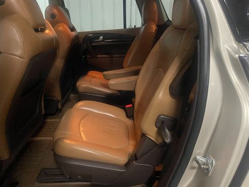 Used 2015 Buick Enclave Leather image 16