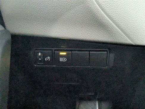 Certified 2023 Toyota Corolla Cross L FWD image 15