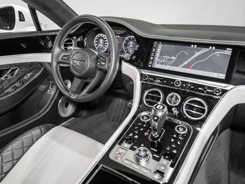 Certified 2021 Bentley Continental GT image 22