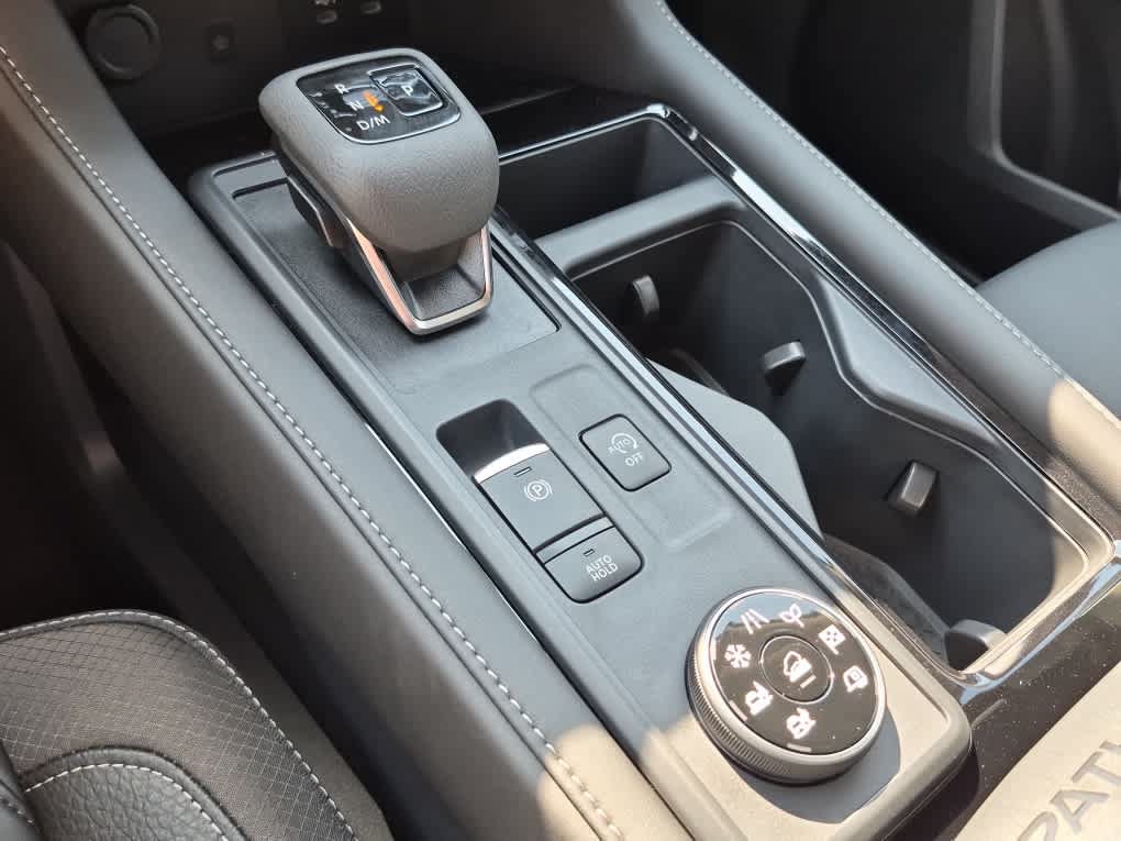 New 2026 Nissan Pathfinder SL AWD/4WD image 14
