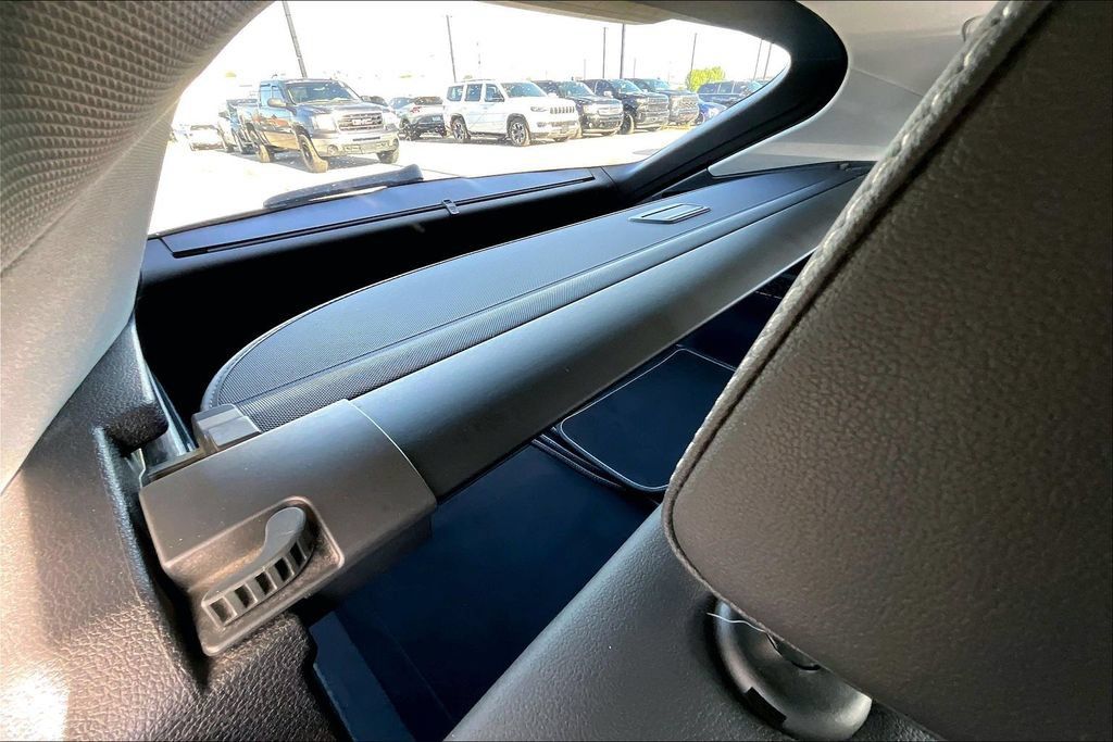 Used 2023 Audi Q8 Prestige w/ Prestige Package AWD/4WD image 37