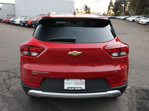 Used 2026 Chevrolet TrailBlazer LT w/ Convenience Package AWD/4WD image 4