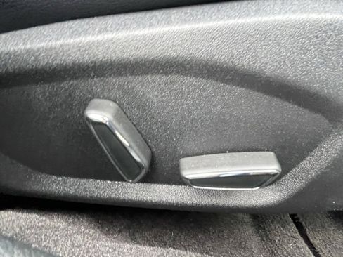 Used 2019 Ford Fusion SEL image 13