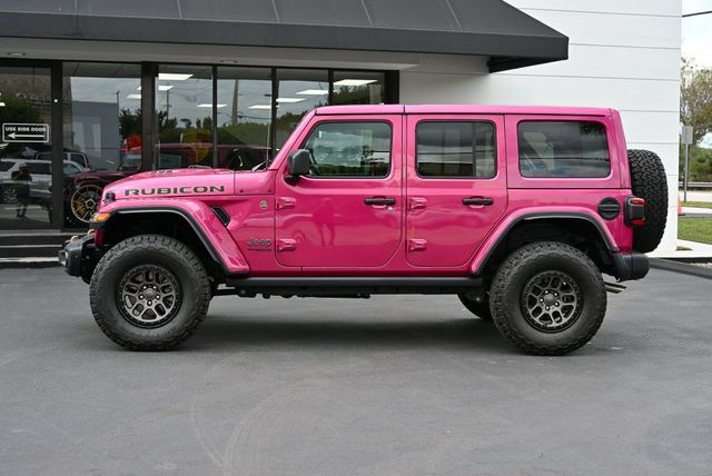 Used 2022 Jeep Wrangler Unlimited Rubicon w/ Xtreme Recon 35" Tire Package AWD/4WD image 2