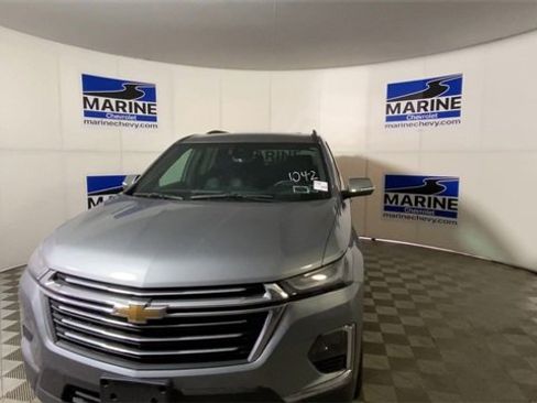 Used 2023 Chevrolet Traverse LT w/ LT Premium Package image 5