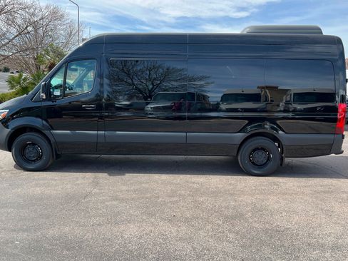 New 2026 Mercedes-Benz Sprinter 2500 image 2