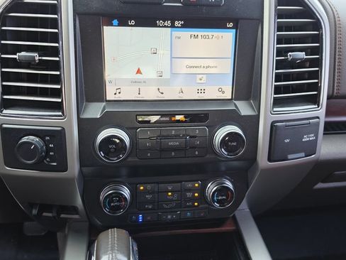 Used 2019 Ford F150 King Ranch w/ Equipment Group 601A Luxury AWD/4WD image 14